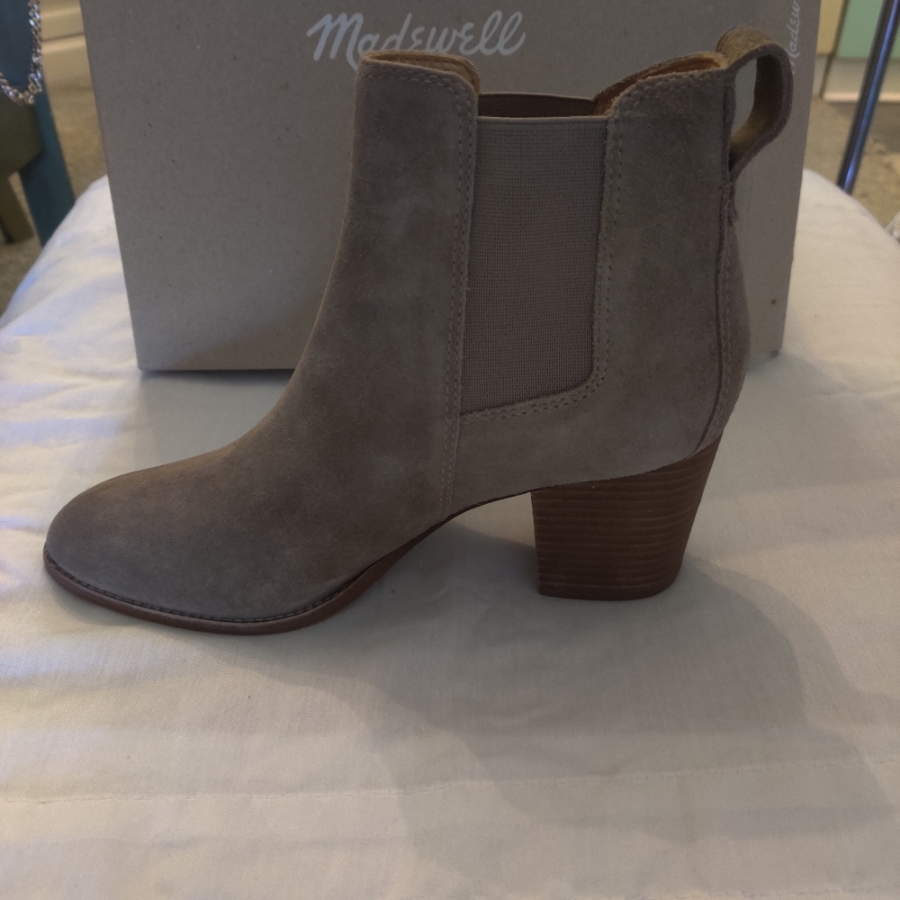 Madewell Chelsea boot